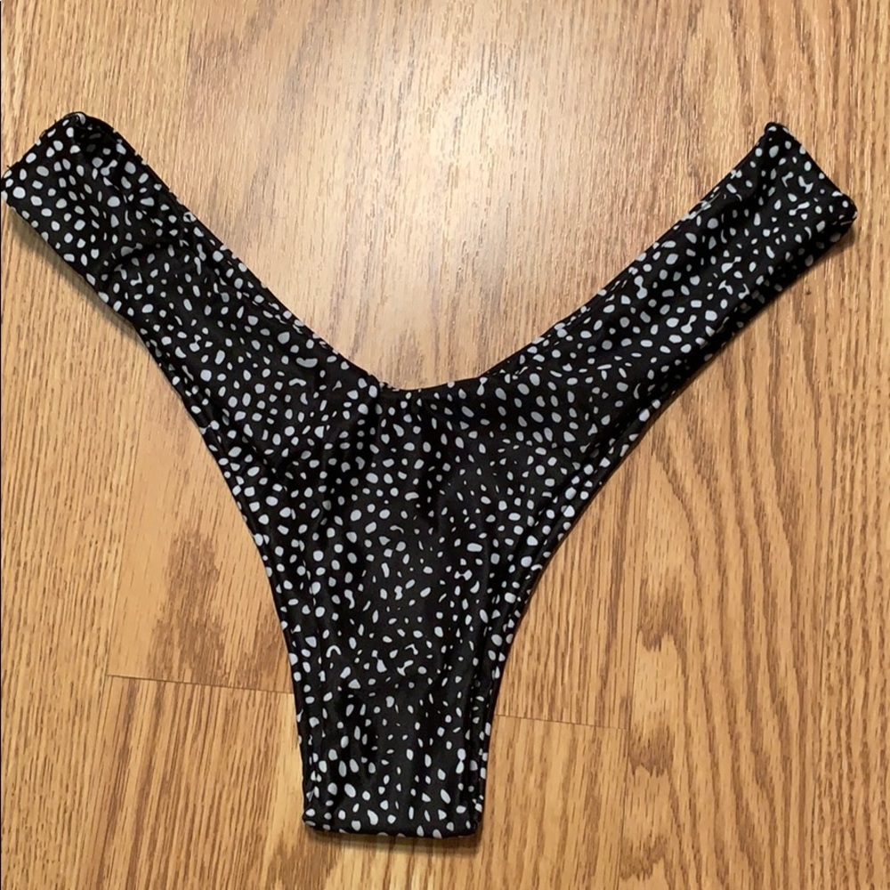 Bikini bottoms